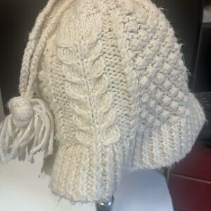 Vintage Hand knit Cozy Knit Beanie with Tassel - 2